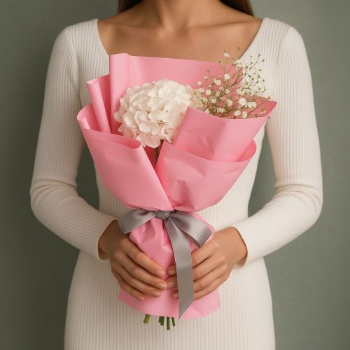 Букет из Гипсофилы и Гортензии «Нежный комплимент»