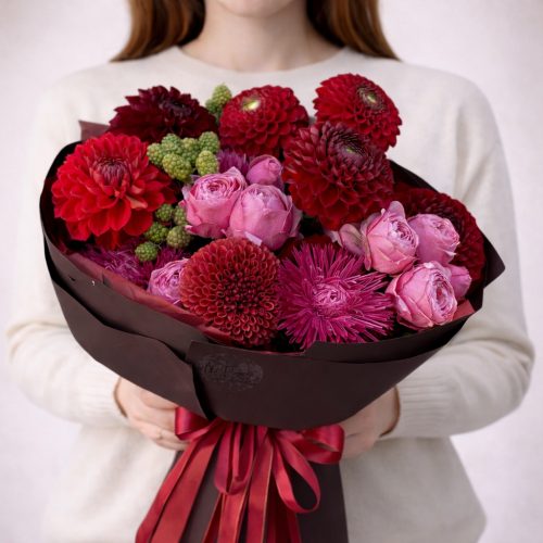 Букет георгин «Бархатный акцент»